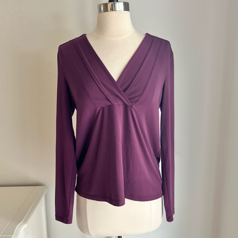 Banana Republic Deep Purple Maroon Long Sleeve Surplice Vneck Top, Size XS
